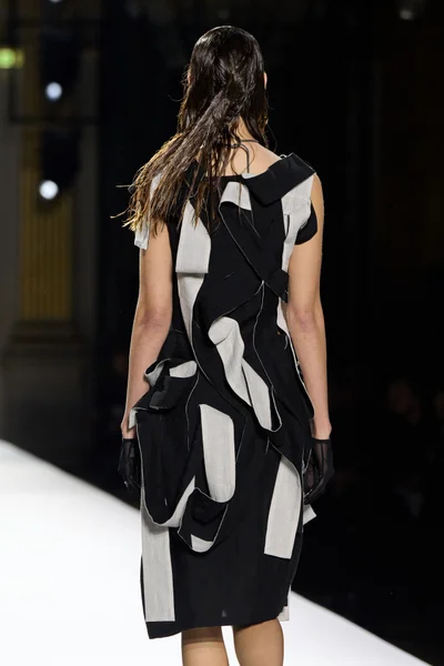 Look 35
